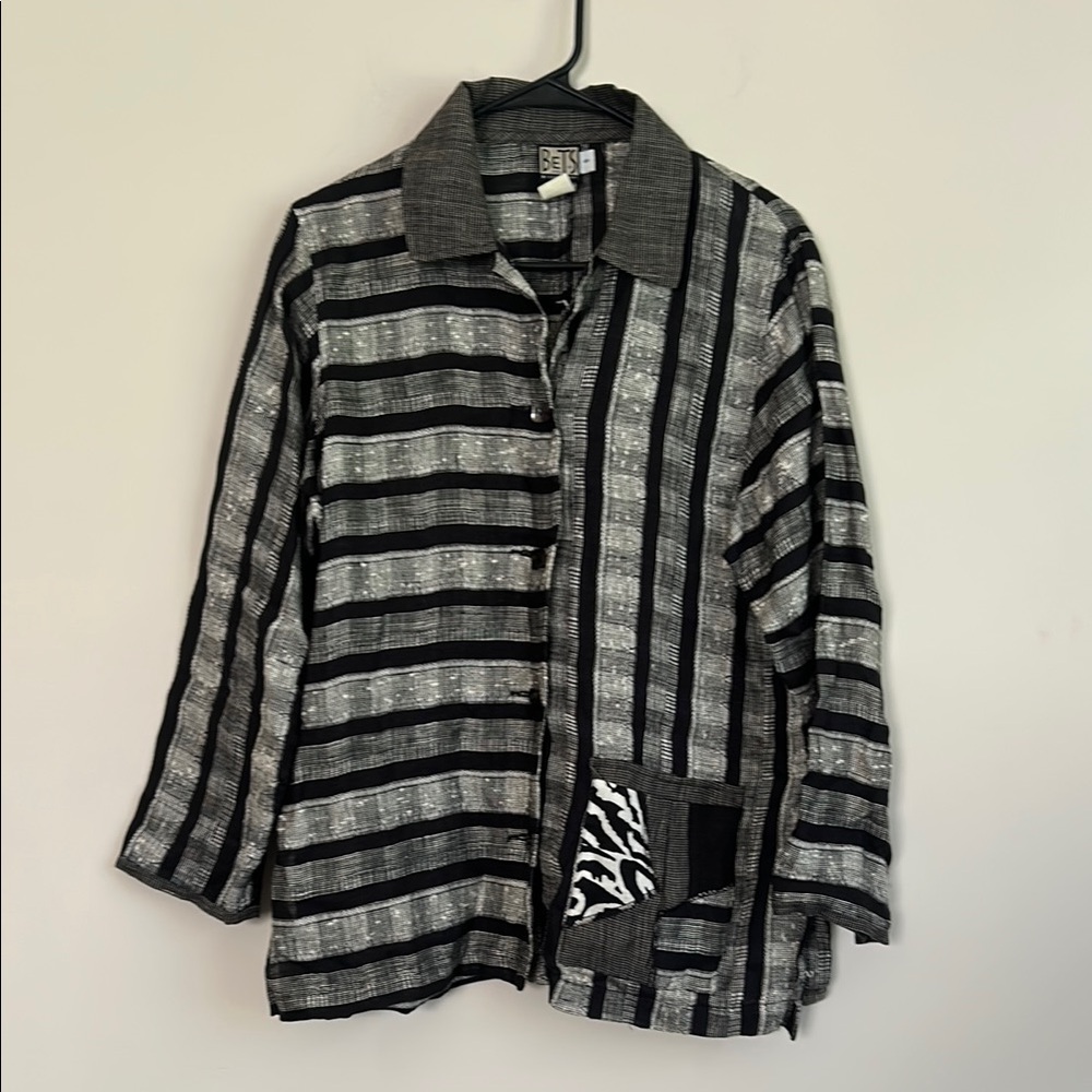 Vintage Black and white Button Down Shirt with Textured Stripes